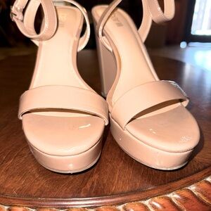 Elegant Nude Platform Sandals